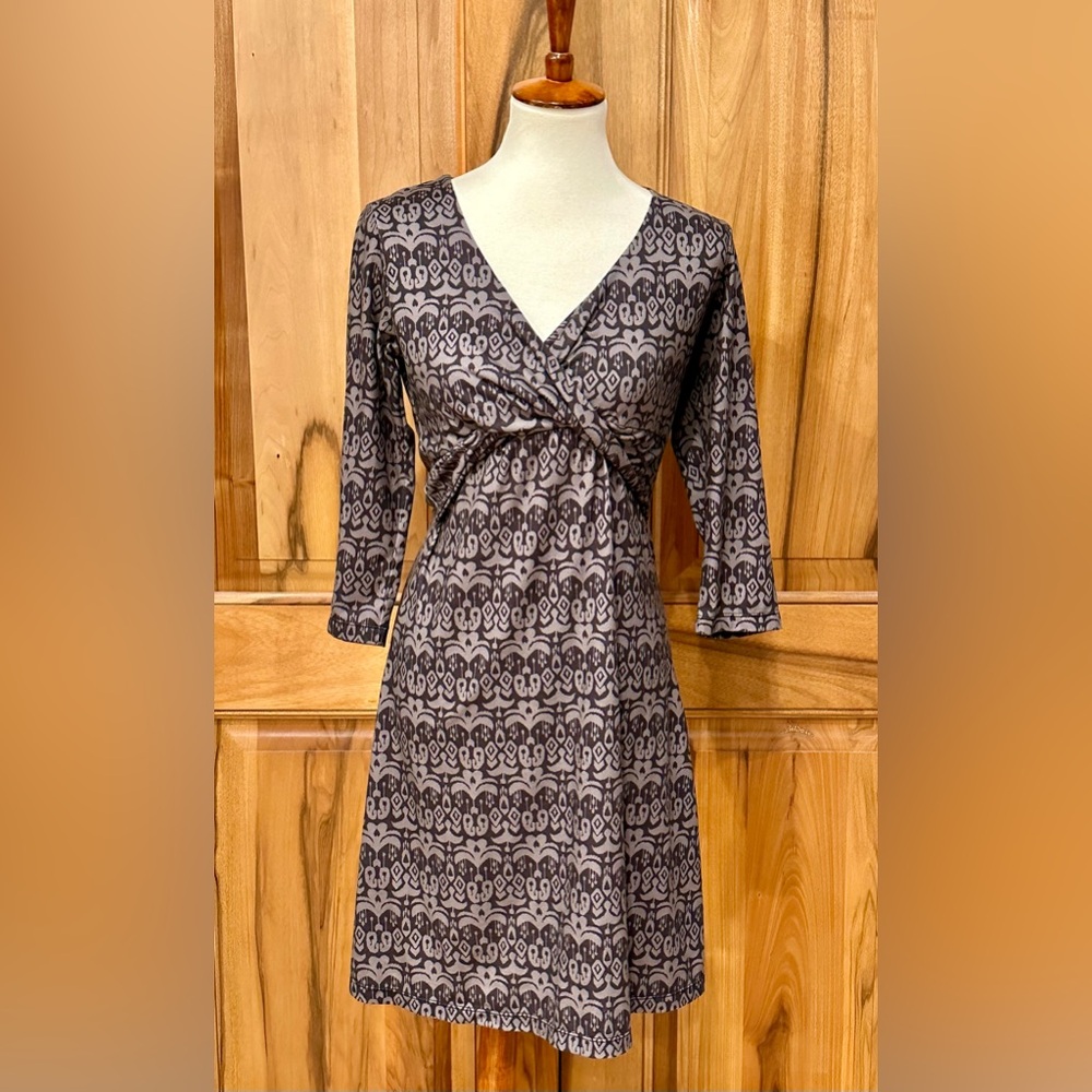 Prana - Stretch Jersey Knit Fit-n-Flare Abstract Print Dress - Wrap Detail EUC S